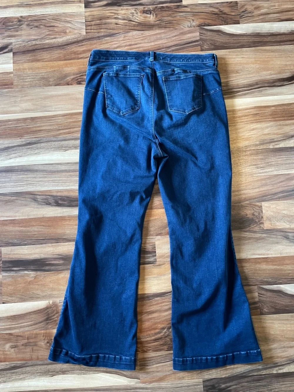 Torrid Bombshell Flare jeans size 20 regular 2 2x Button-Fly - Picture 6 of 8